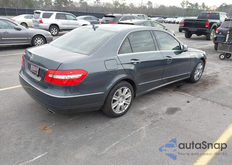 2013 Mercedes-Benz E 350 z USA, uszkodzony, nr VIN WDDHF5KB2DA694368